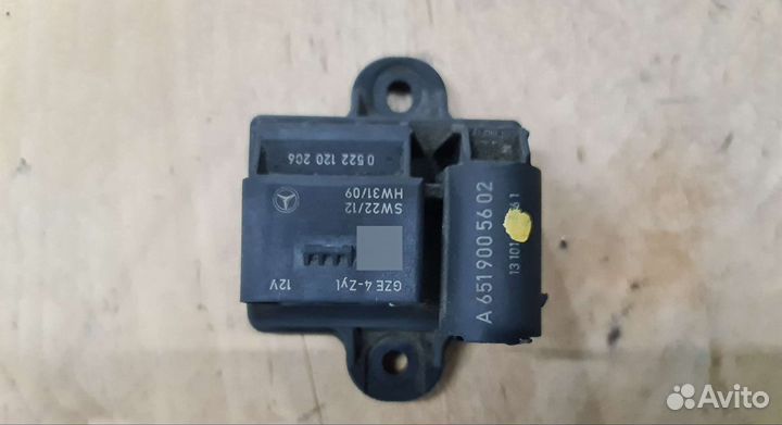 Блок накала свечей Mercedes OM651 GLK204