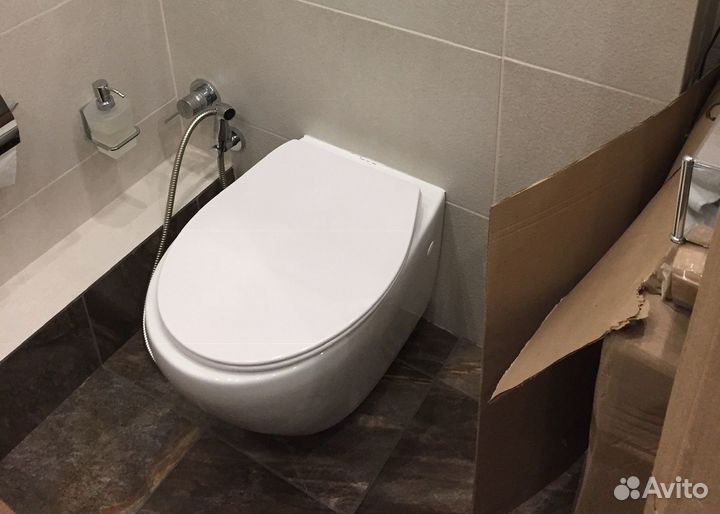 Ремонт установка унитаза. Сантехник Одинцово