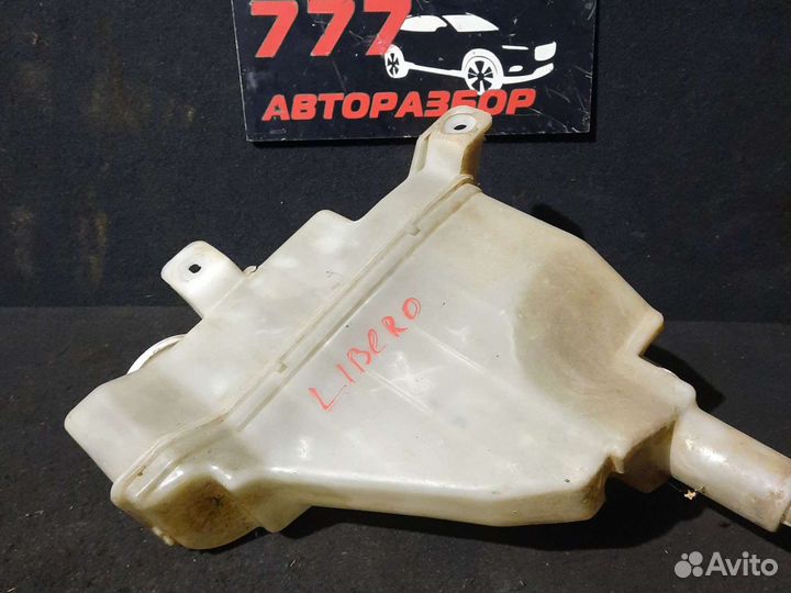 Бачок омывателя Mitsubishi Libero cb1v
