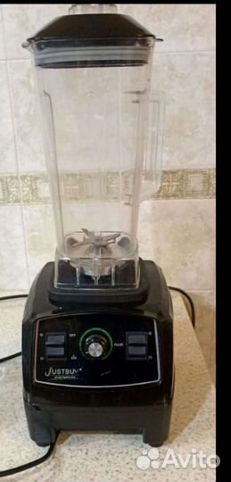 Кофеварка, гриль, блендер с чашей, соковыжималка