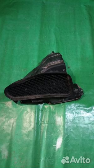 Воздухозаборник правый Mercedes W220