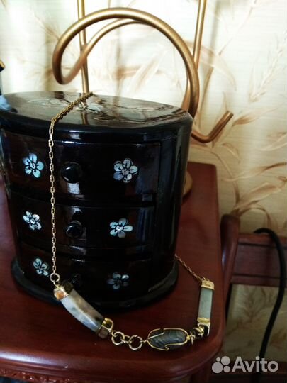 Шкатулка для ювелирных украшений