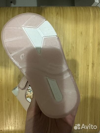 Сандалии для девочки