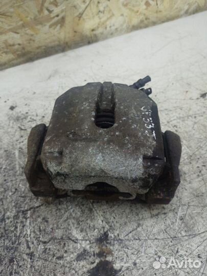 Тормозной суппорт передний левый Bmw 5 Series