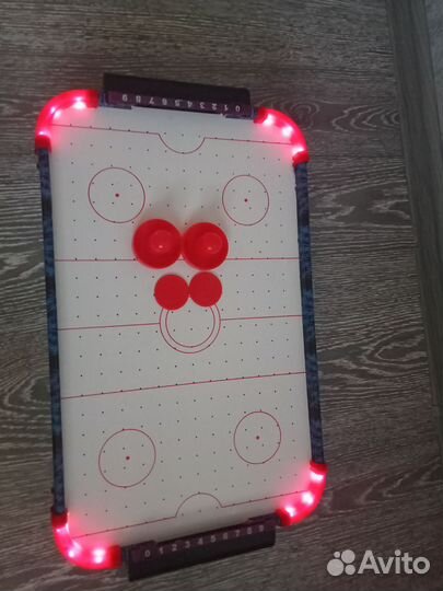 Настольный аэрохоккей