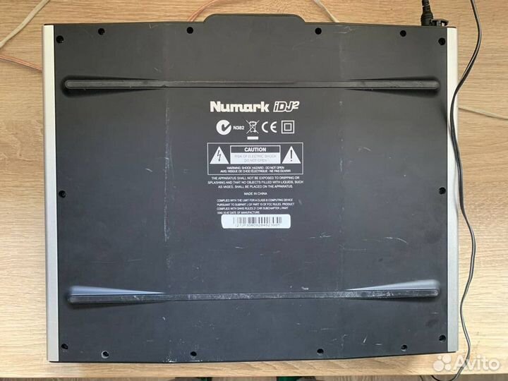 Dj контроллер Numark iDJ2