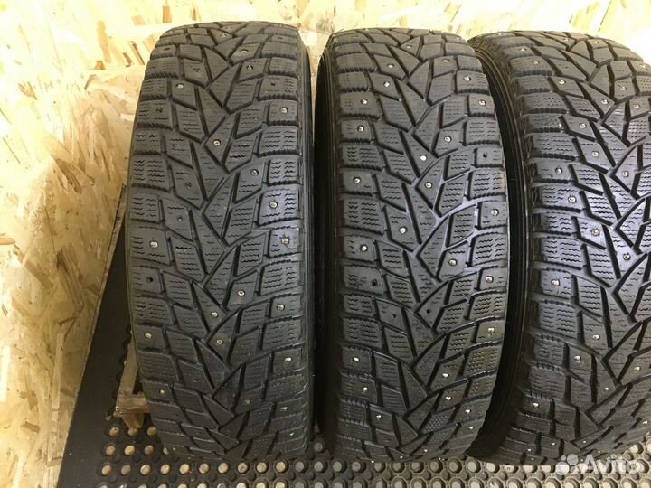 Dunlop SP Winter Ice 02 185/60 R15 88T