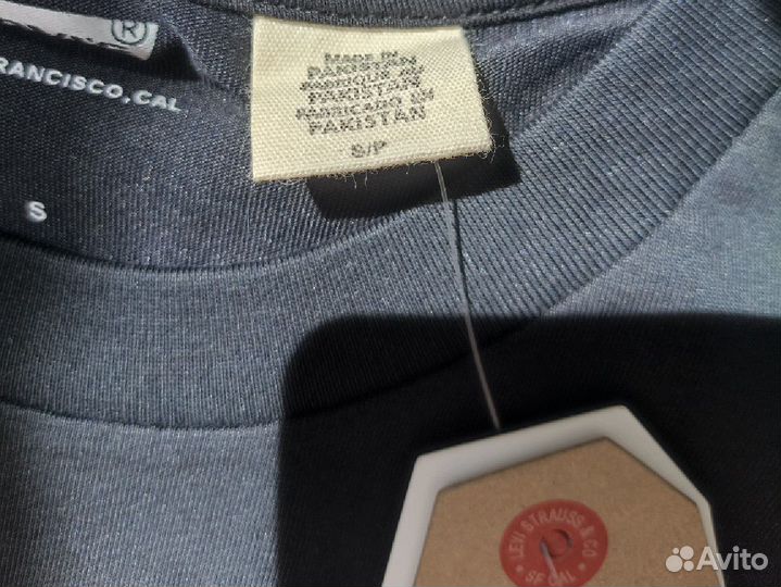 Футболка levis