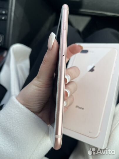 iPhone 8 Plus, 64 ГБ