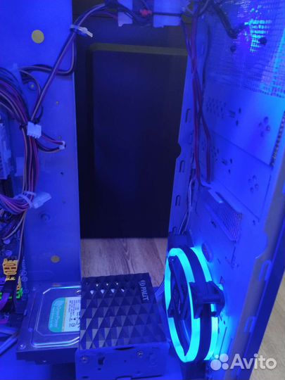 Рабочий Intel Core2duo E8500/350Gb/4Gb