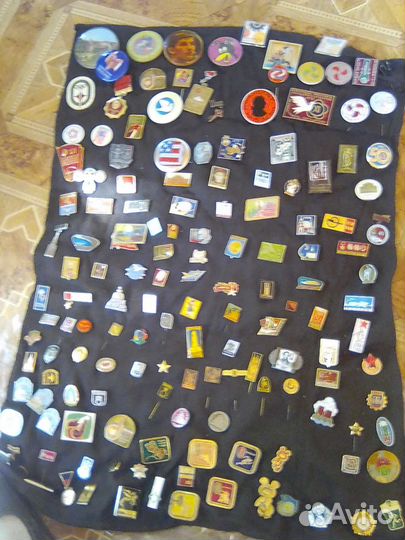 Значки СССР (спорт,города, детские) и альбом