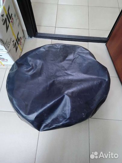 Чехол на колесо