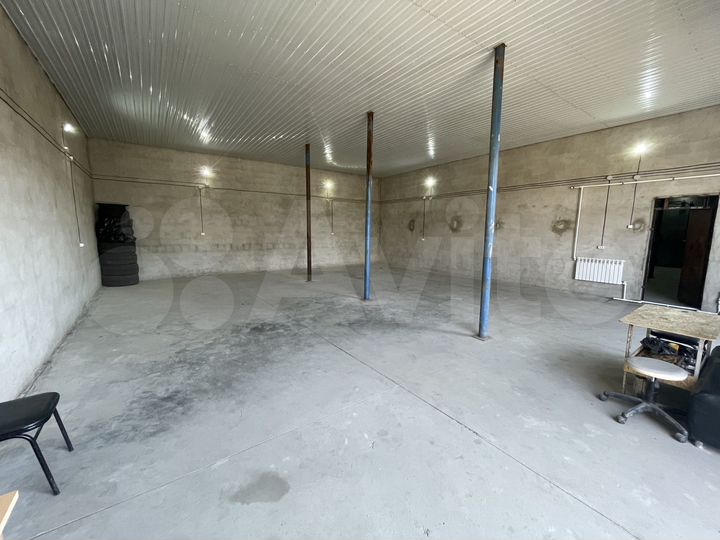 Гараж, > 30 м²