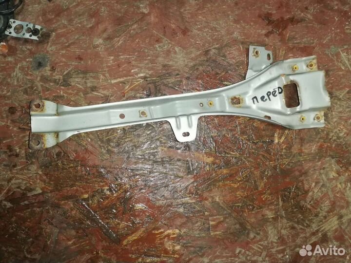 Планка телевизора Митсубиси Паджеро Мини 2