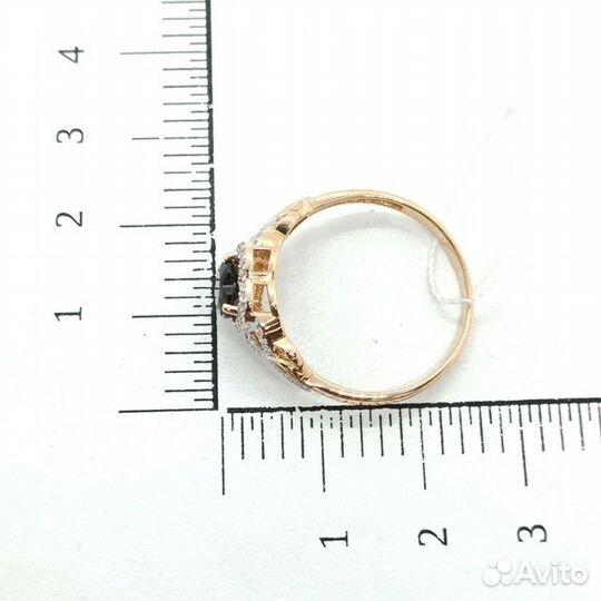Золотое кольцо с камнем 19,5р