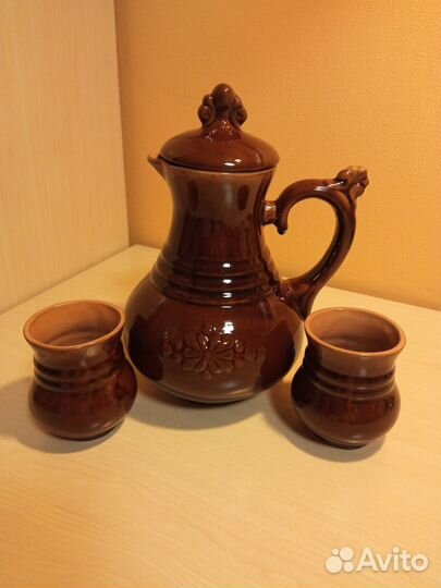 Ваза и кувшин