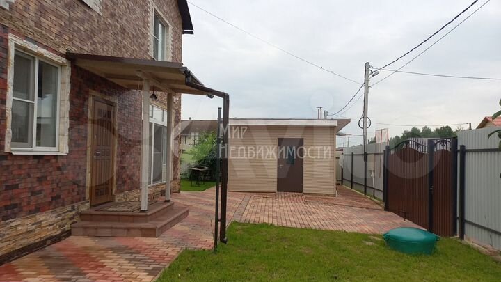 Дом 193,8 м² на участке 8,5 сот.