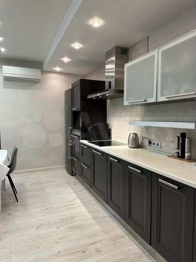 2-к. квартира, 64 м², 8/12 эт.