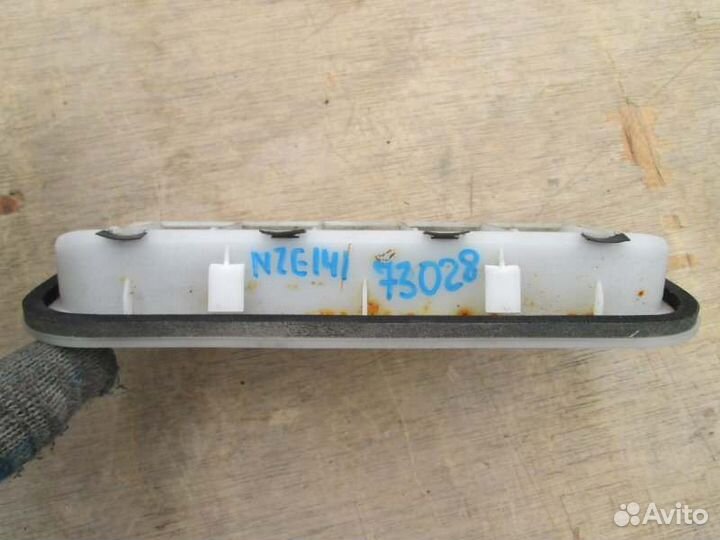 Клапан вентиляции салона Toyota Corolla Fielder