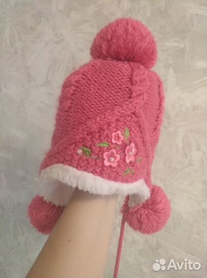 Шапка зимняя для девочки 2- 3х лет