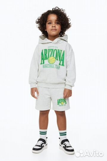 Костюм на мальчика H&M 134