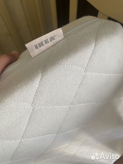 Детская кроватка с маятником