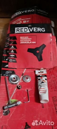 Триммер садовый электрический б/у