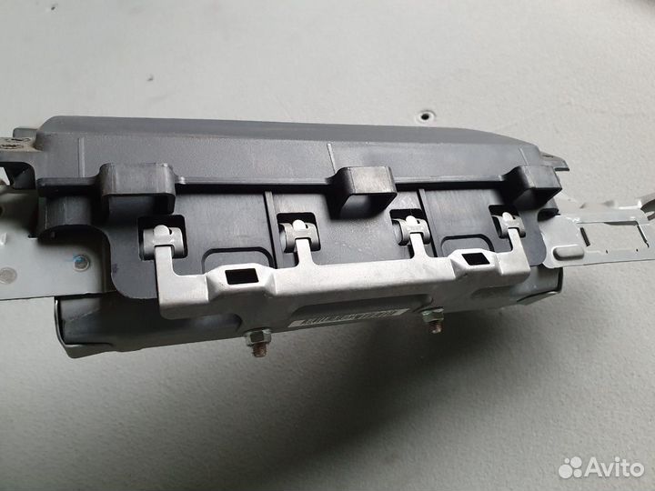 Подушка безопасности коленная лансер10