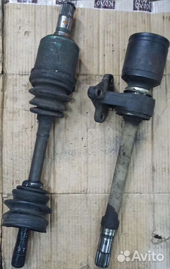 Привод mazda GE 1.8L трипоид