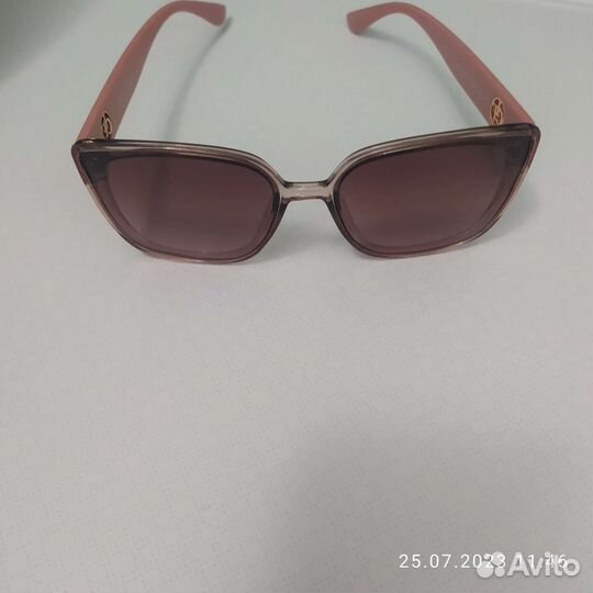 Солнцезащитные очки