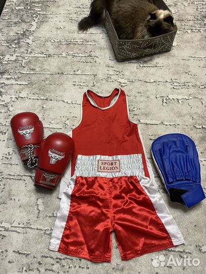 Набор чемпиона костюм для бокса, перчатки, лапа