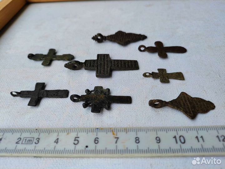 Крестики 19 в