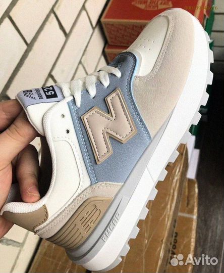 Кроссовки женские new balance