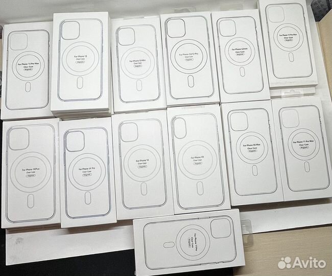 Чехол силиконовый прозрачный с MagSafe для iPhone