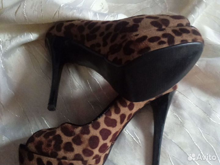 Туфли женские 37 размер,сапоги чулки леопардовые