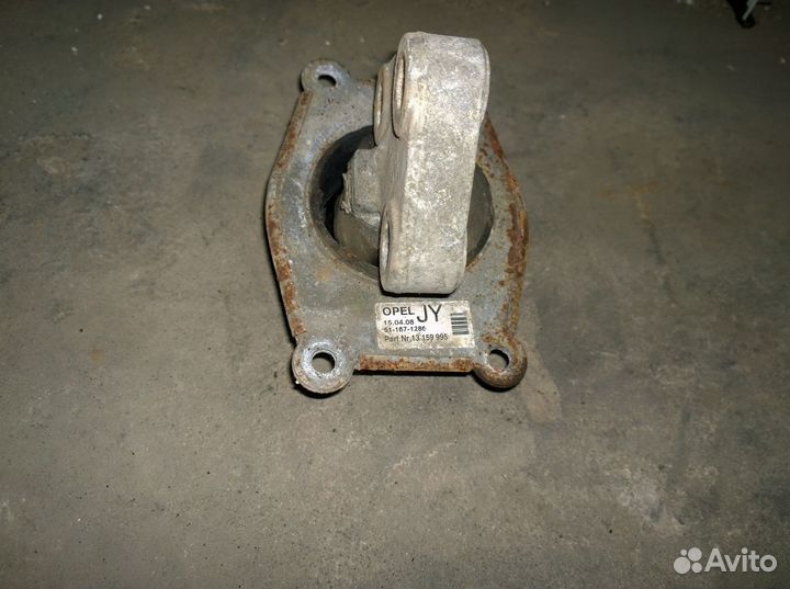 Подушка двигателя левая opel astra h zafira b