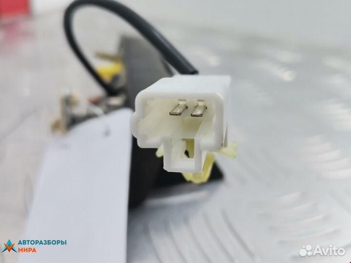 Ручка крышки багажника Kia Opirus 2005