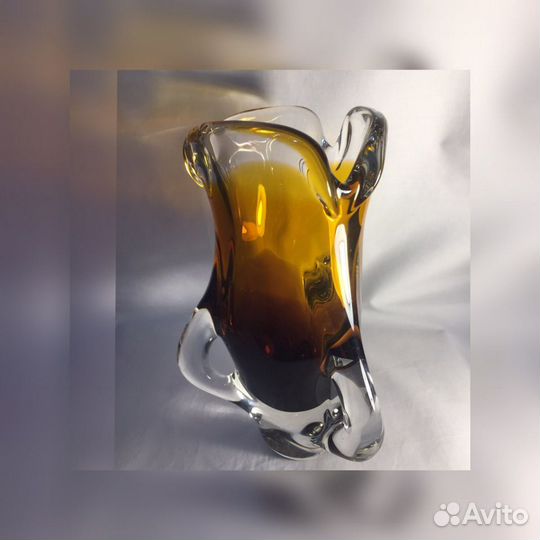 Ваза Чехия цветное стекло