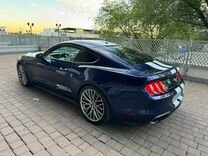 Ford Mustang 2.3 AT, 2017, 84 500 км, с пробегом, цена 3 090 000 руб.