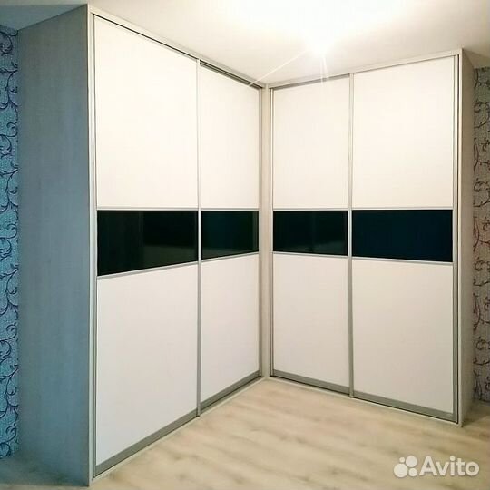 Шкаф купе в современном стиле