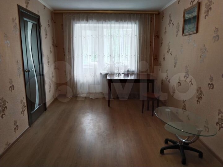 2-к. квартира, 43 м², 2/4 эт.