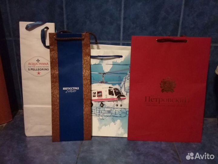 Пакеты с вашим лого на заказ, типография Москва