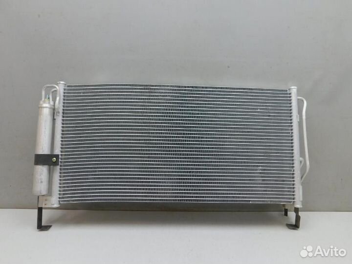 Радиатор кондиционера (конденсер) Kia Sorento
