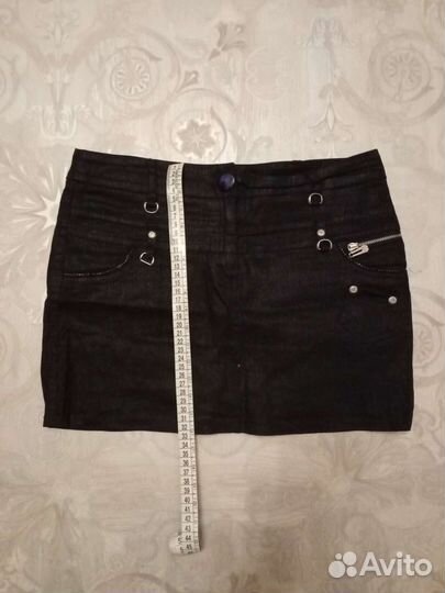 Короткая джинсовая юбка
