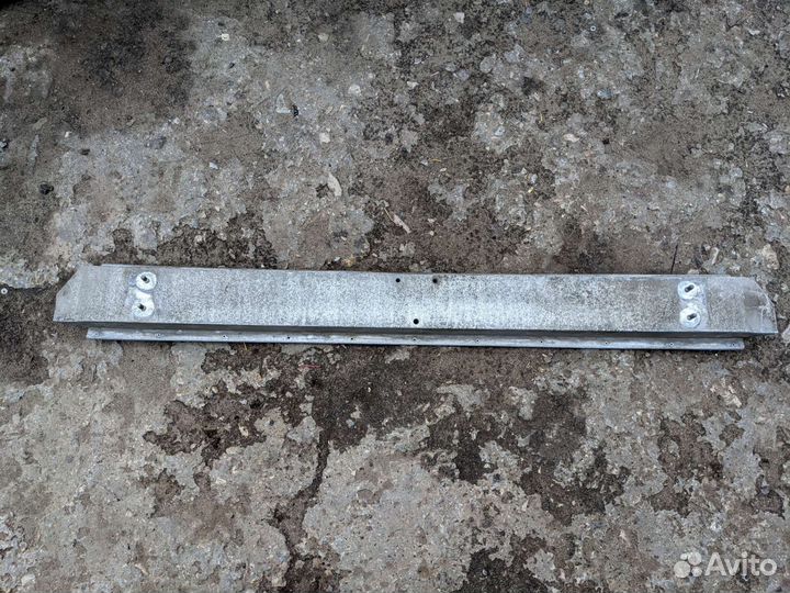 Усилитель бампера saab 9000