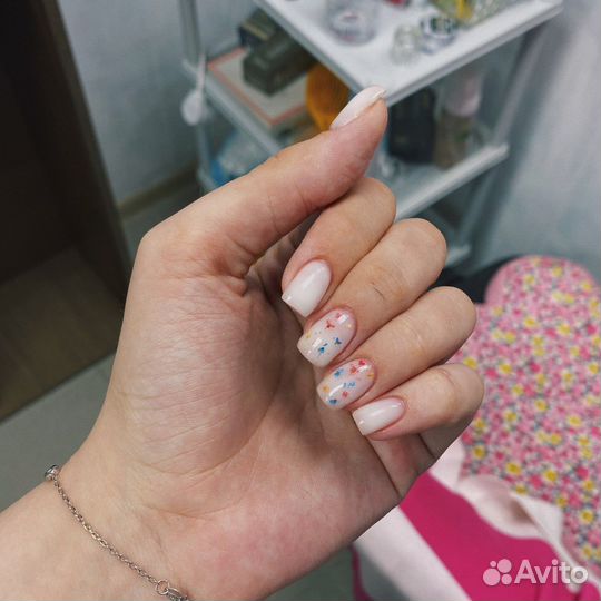 Маникюр и педикюр