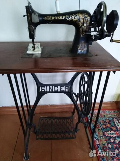 Швейная машина Singer