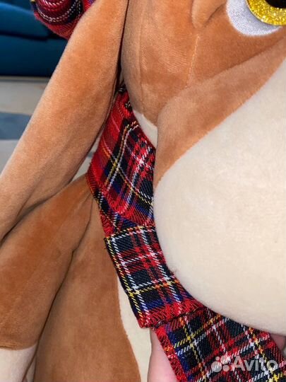 Большая мягкая игрушка собаки