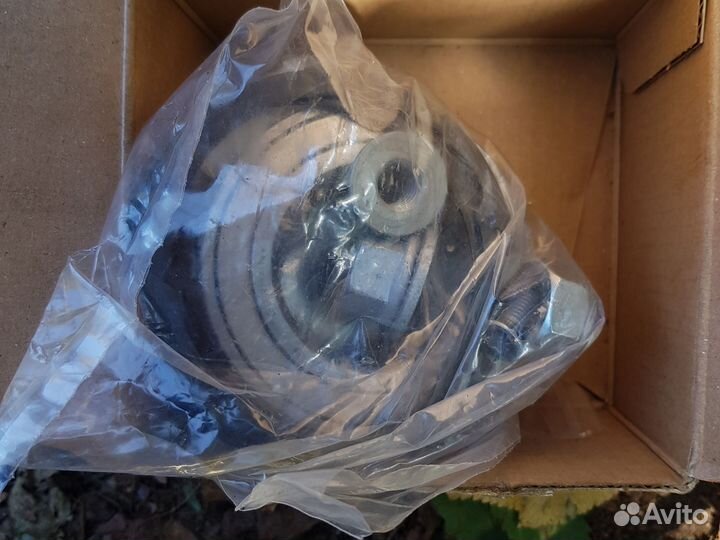 Подшипник ступичный передний