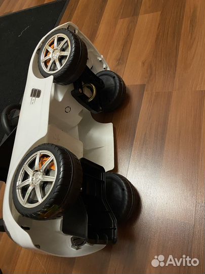 Машинка каталка mercedes